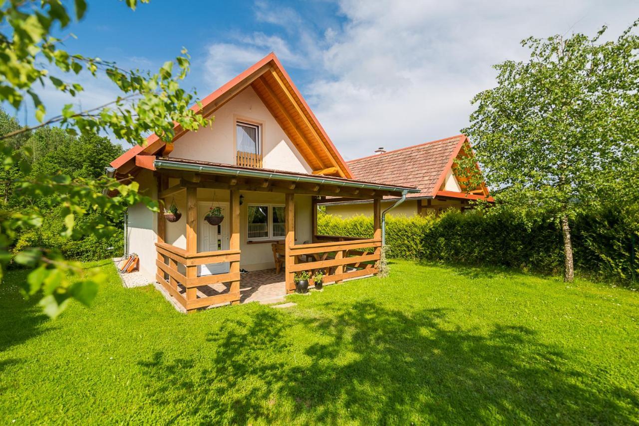 Domki Nad Stawem. Polańczyk Extérieur photo