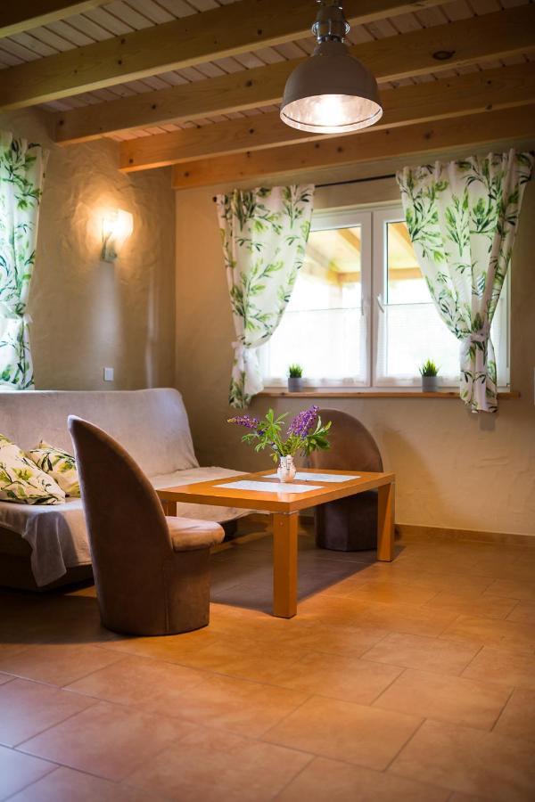 Domki Nad Stawem. Polańczyk Extérieur photo