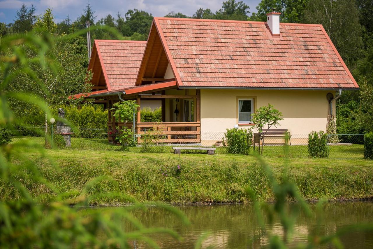 Domki Nad Stawem. Polańczyk Extérieur photo